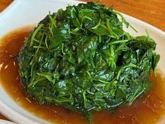 -侬佳蒸菜馆(听潮店)