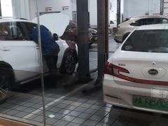 -弘仁宝佳比亚迪4S店(宝山旗舰店)