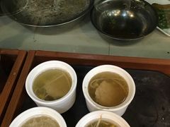 -周家大连水饺(美专校街店)