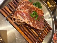 -草家酱蟹炭火烤肉店(珲春南路一店)