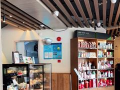 -星巴克(西藏路店)