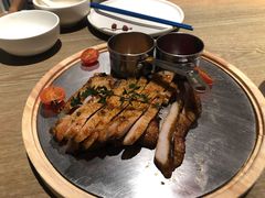 炭烧猪颈肉-小大董·烤鸭(凤凰汇店)