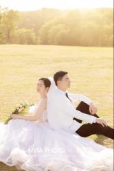 -雪中彩影婚纱摄影·微光艺术中心