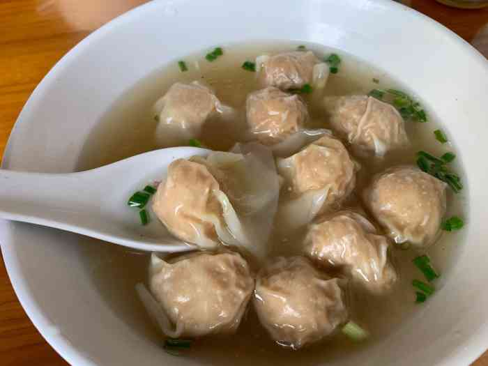 沙县庙门扁肉店-"来三明玩就来沙县吃吃吃,第一站就是扁肉啦.