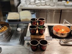-筠咖啡西餐厅(上海国展宝龙丽筠酒店)