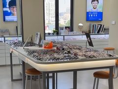 -潘多拉眼镜·蔡司依视路明月(潘家园店)