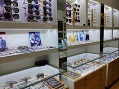 -广州宝岛眼镜武汉和光眼镜市场西区店