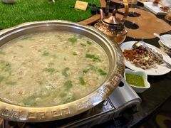 银锅羊汤-蒙古人烤羊大师·绿野餐厅(工农大路店)