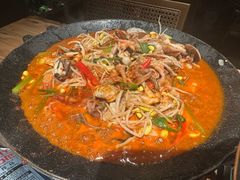 辣酱肥牛八爪鱼锅-KimPro 辛普乐概念韩餐