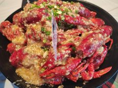 -巴厘龙虾·榜首油焖大虾(音乐学院·沿江酒馆店)