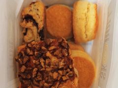 肉桂焦糖核桃司康-SKROLL卡特司库·蛋糕定制·生吐司·司康(古北程家桥店)
