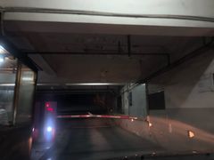 -无锡烤鸭馆中山路店-停车场