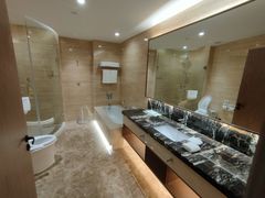 -镇江润扬大桥酒店