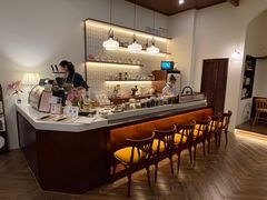 -Café Monson