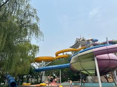 -白鹿温泉加勒比水上乐园