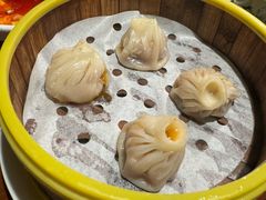 土猪肉小笼包-鱼食饭稻·苏浙土菜17年老馆子(平江路店)