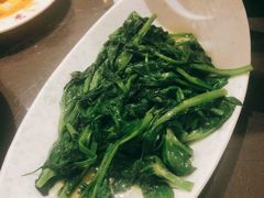 清炒豌豆尖-渝信川菜(西单店)