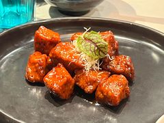红酒泡沫牛仔粒-荟廷·晶萃(陆家嘴尚悦湾店)