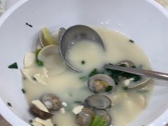 -鹏城人家海鲜酒家·23年老字号(较场尾店)