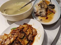 -乔家小院•非遗驴肉•本地小海鲜(滨河路店)