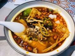 -丽丽三鲜螺蛳粉(田林路店)