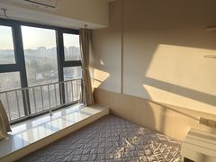 -陆家浜路(地铁站)