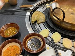 -阿山卓·野生菌火锅·纳西火塘烤肉