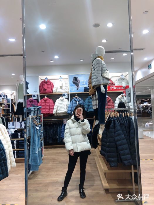 优衣库(郑州丹尼斯大卫城店)图片