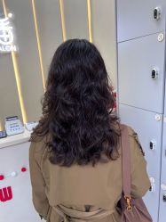 -十六番发型师事务所