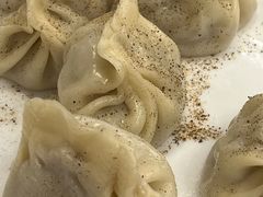 -乡村馕坑肉·烧烤·新疆菜·本地人更爱吃(阿勒泰首店)