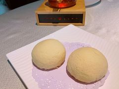 脆皮流沙包-皇朝会.经典传统粤菜(外滩店)