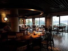 -Cau Go Vietnamese Cuisine