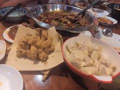-爆炸头阿姨小四川正宗川味小吃(无任何分店)