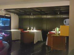 -弦月窗LUNETTE BY AMANDA(复兴路店)