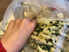 -白玉兰食品甜凤店(合生汇店)