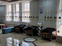 -茂菊口腔连锁(浦东南路店)
