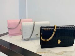 -Alexander McQueen(远洋太古里店)