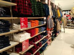 -优衣库(重庆星光时代广场店)