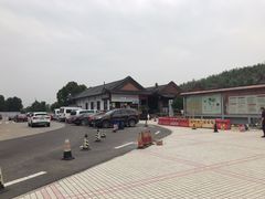 -慈城服务区-停车场
