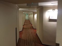 -燕山大酒店