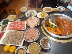 -沸炉重庆老火锅(军事博物馆店)