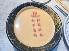 -洞庭洲·防空洞火锅·铜锅涮肉·烧烤(新百广场店)