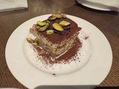 -景er The Balcony自助餐厅·北京东方君悦大酒店