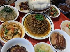 -蓝田九大碗民俗食府(蓝田店)