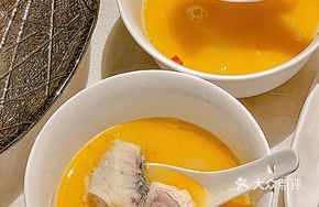 Golden Crab Roe Yellow Croaker and Shark's Fin Soup Base