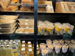 -星巴克(香港国际机场44号闸店)