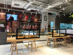 面包甜点陈列柜-熊叔熊婶面包房(团结湖店)