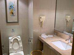 -南京双门楼宾馆(盐仓桥地铁站阅江楼店)