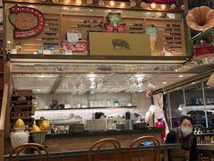 -玛格萝妮比萨屋(四平店)