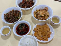 -笨罗卜浏阳菜馆(太平街店)